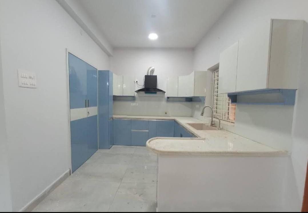 Ezhilagam Stays Chennai Ngoại thất bức ảnh