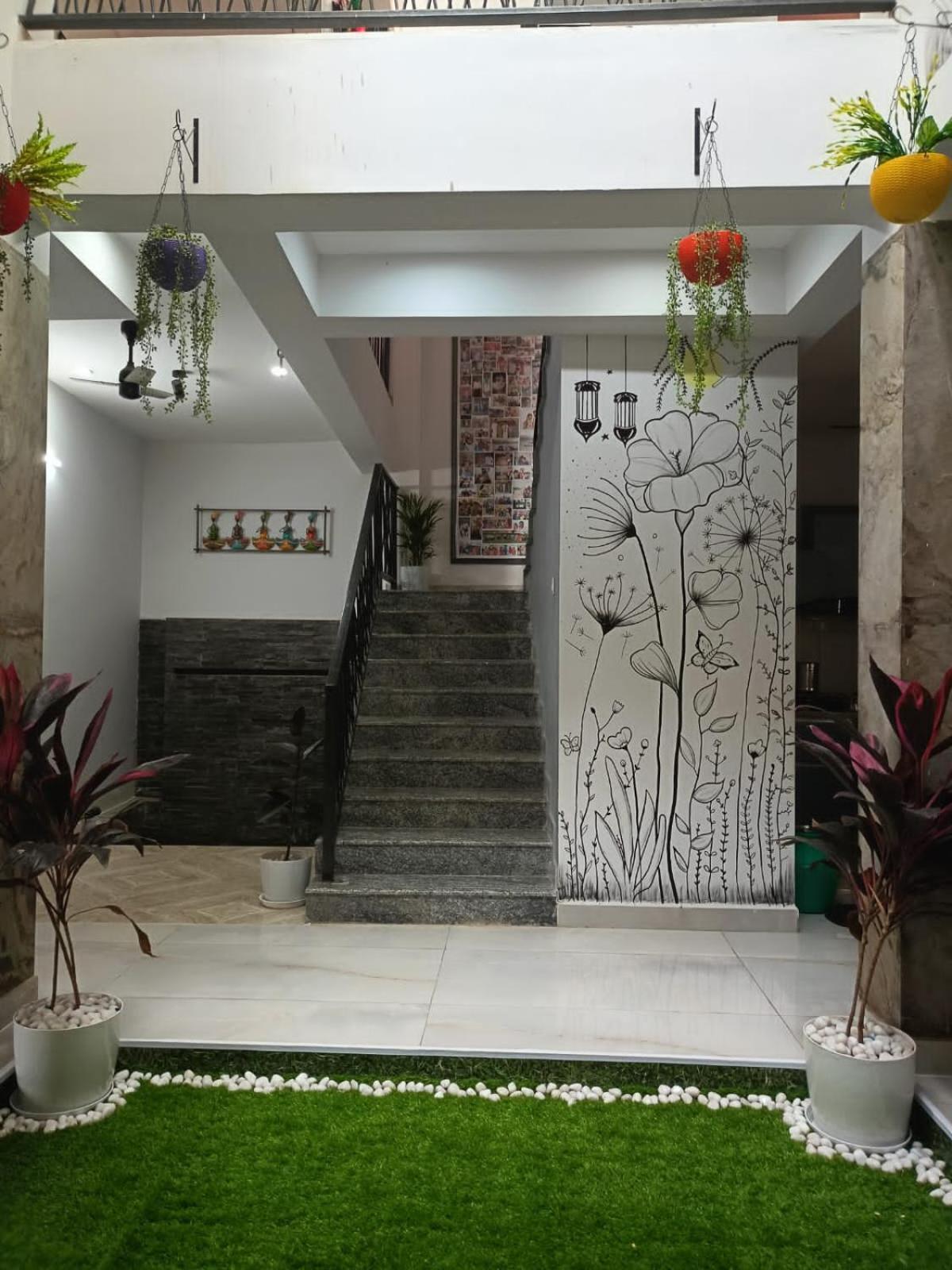 Ezhilagam Stays Chennai Ngoại thất bức ảnh