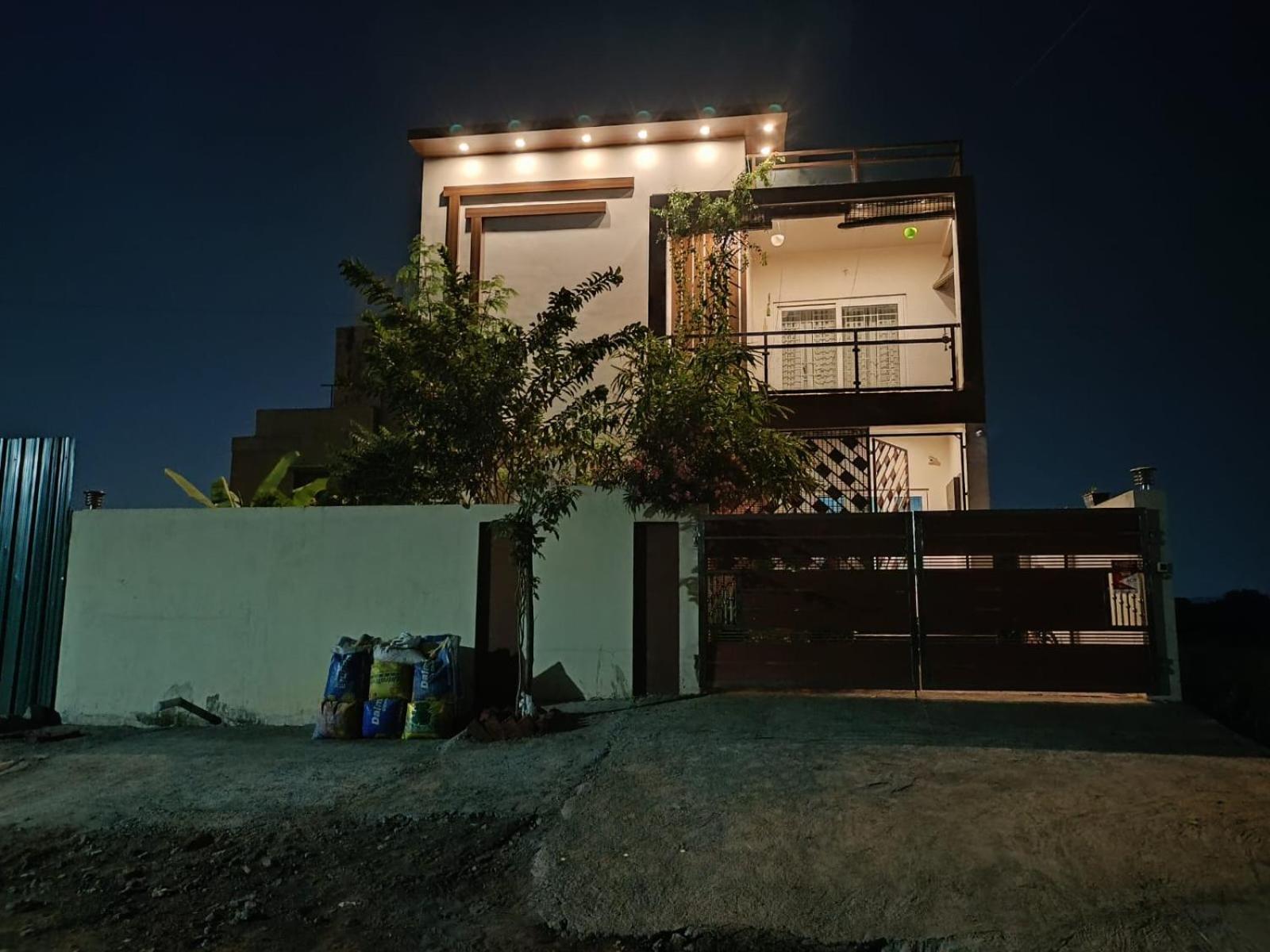 Ezhilagam Stays Chennai Ngoại thất bức ảnh
