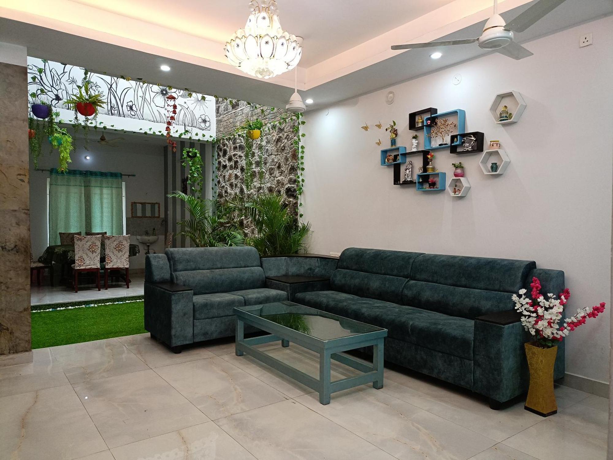 Ezhilagam Stays Chennai Ngoại thất bức ảnh